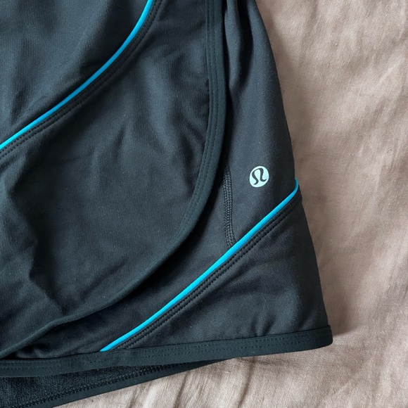 Lululemon Wrap Skirt in Black W/ Blue Accents - Picture 3 of 5